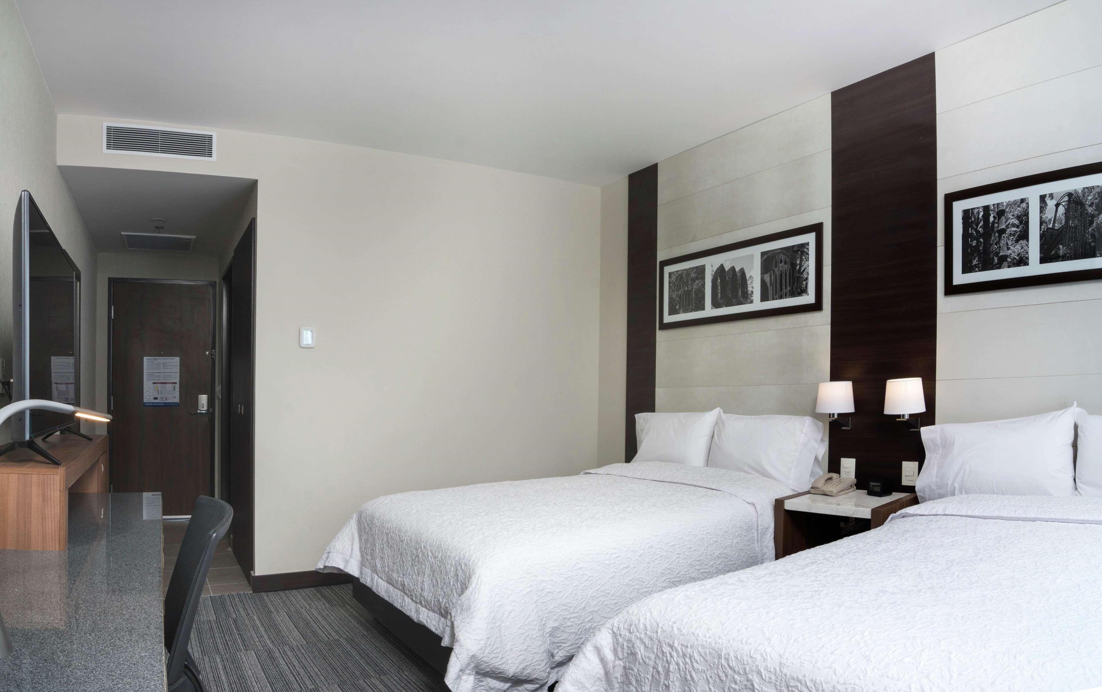 Hampton Inn And Suites San Luis Potosi Slp Zewnętrze zdjęcie