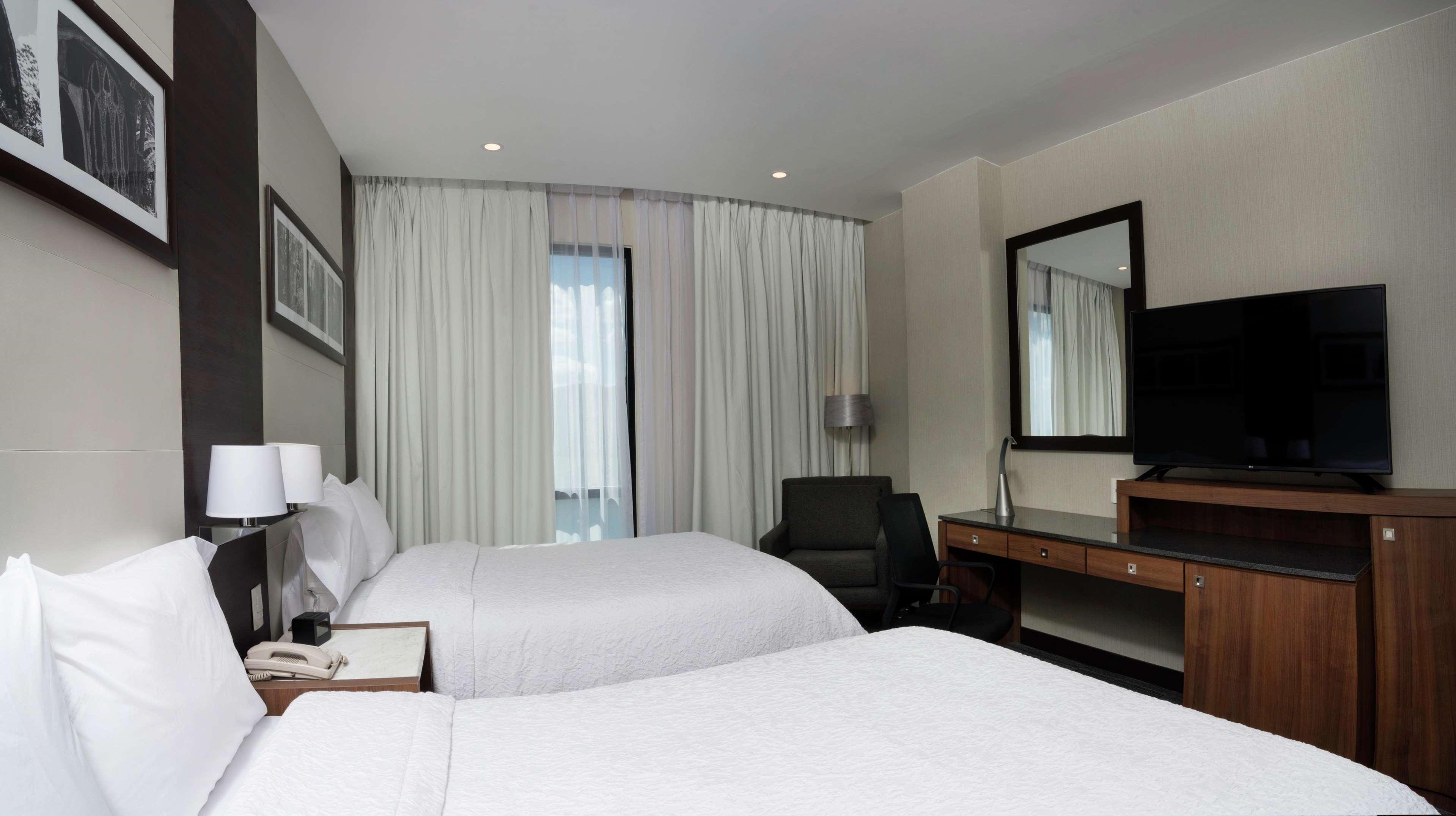 Hampton Inn And Suites San Luis Potosi Slp Zewnętrze zdjęcie