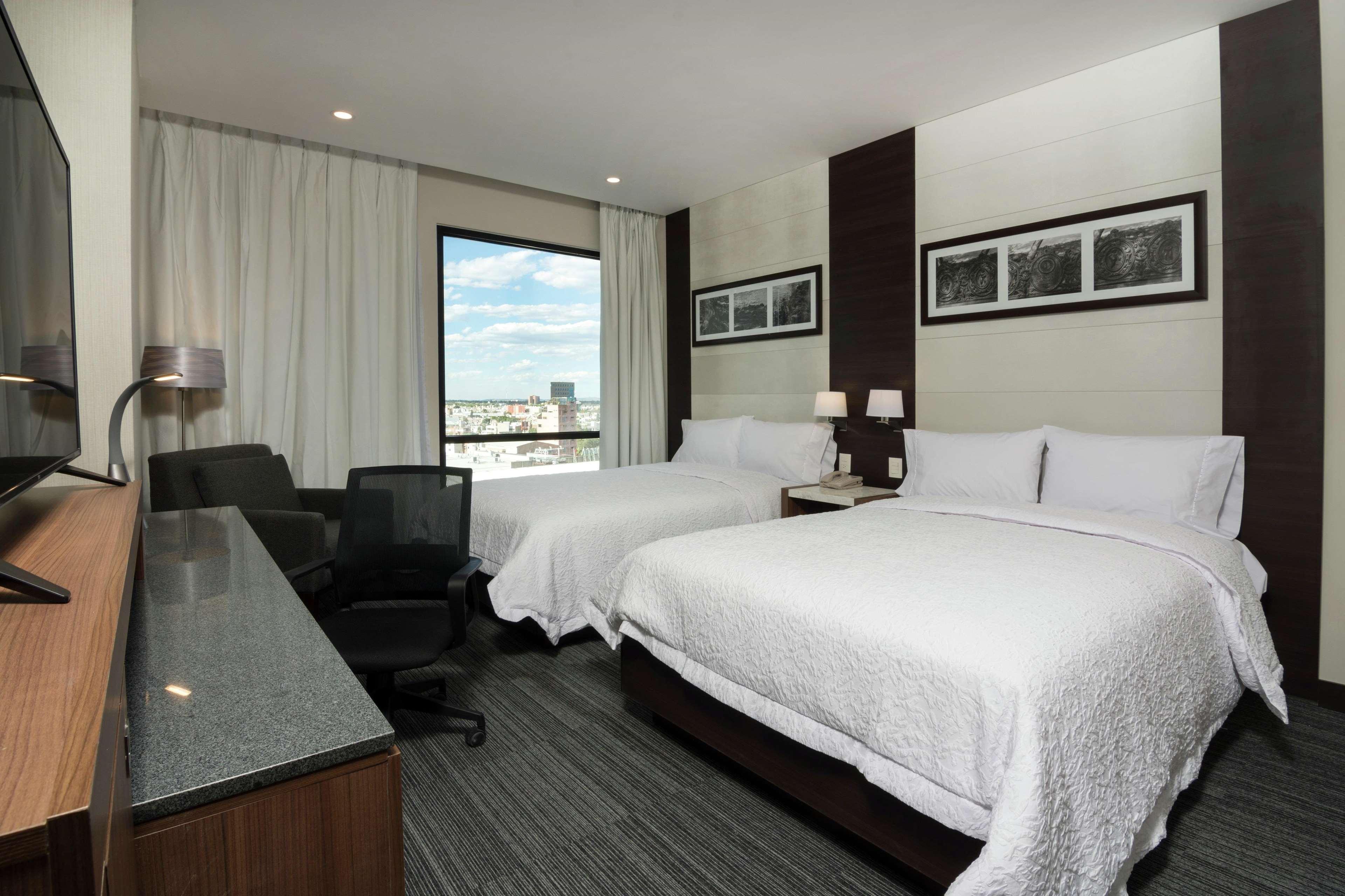Hampton Inn And Suites San Luis Potosi Slp Zewnętrze zdjęcie