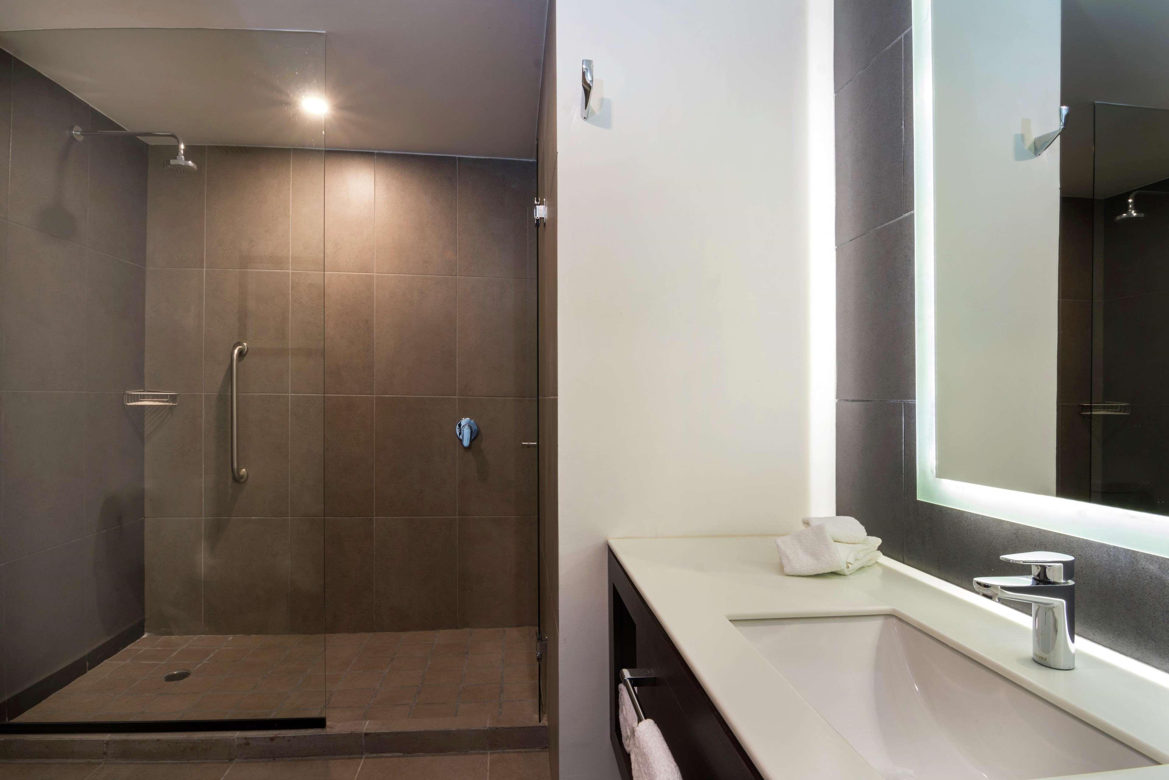 Hampton Inn And Suites San Luis Potosi Slp Zewnętrze zdjęcie