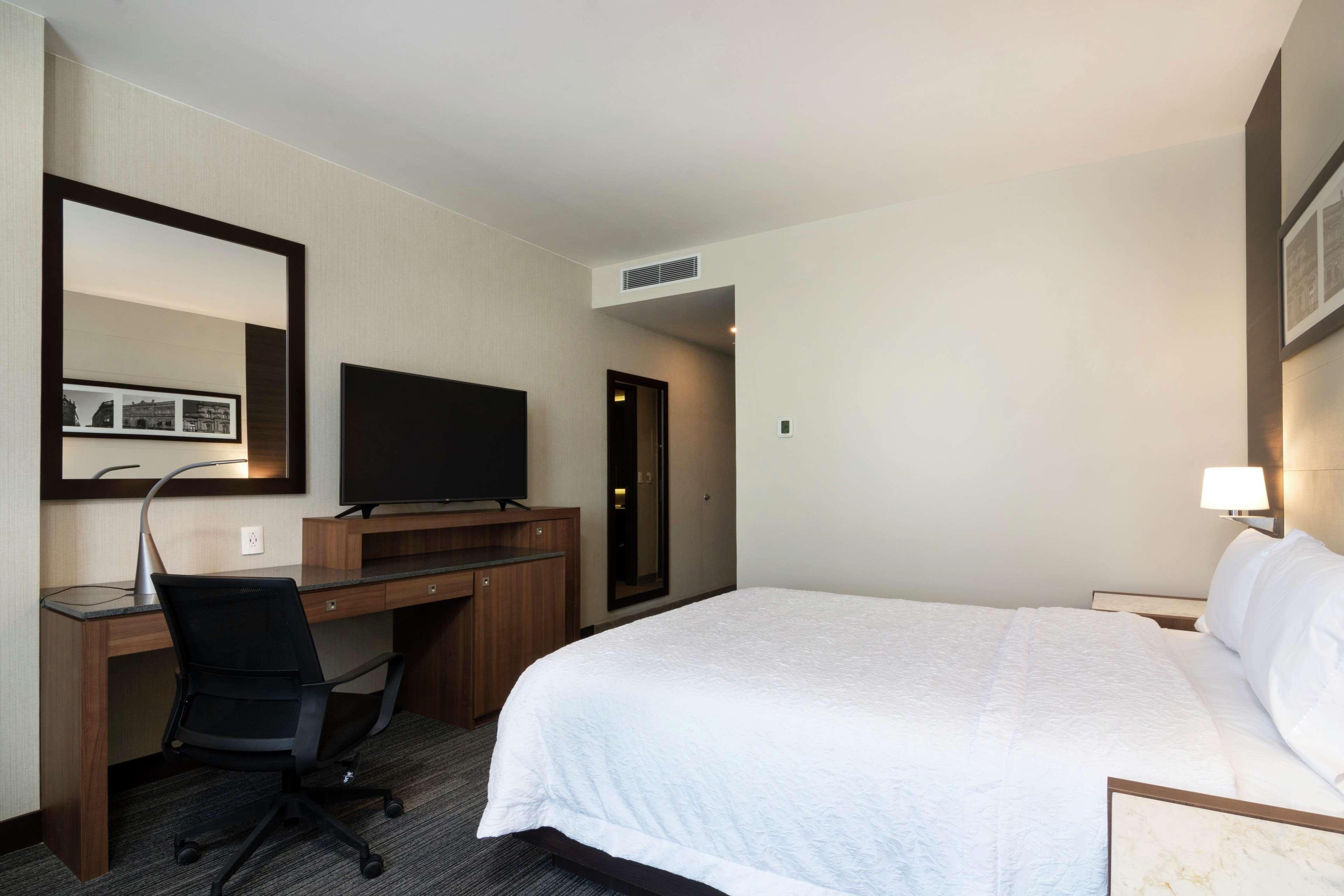 Hampton Inn And Suites San Luis Potosi Slp Zewnętrze zdjęcie