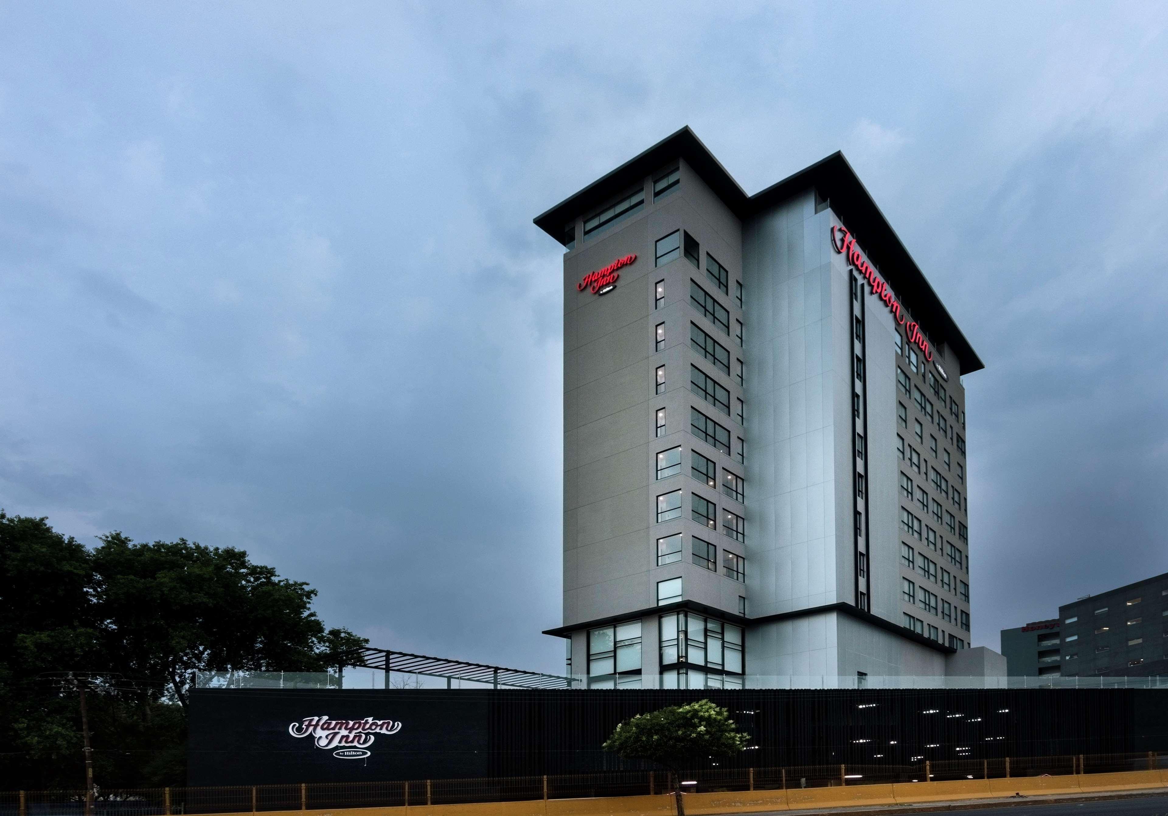 Hampton Inn And Suites San Luis Potosi Slp Zewnętrze zdjęcie